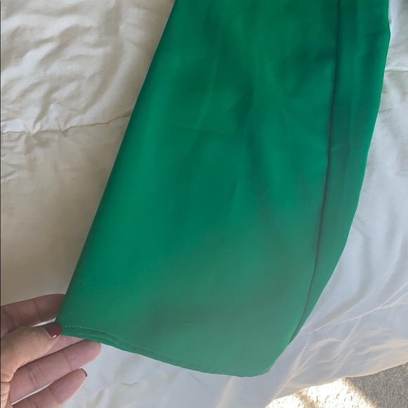 Green Blouse - Picture 2 of 4